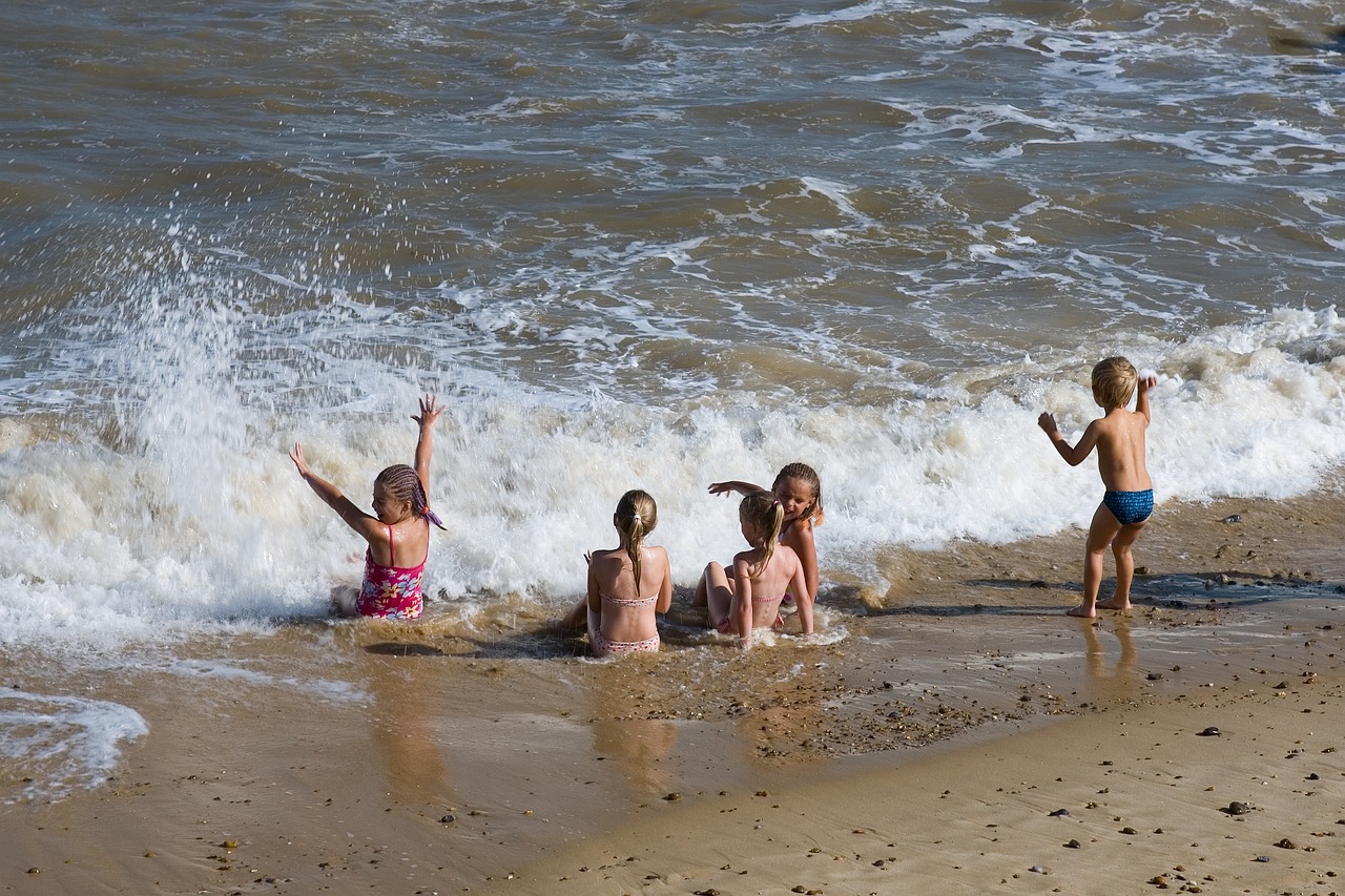fun beach children 441027